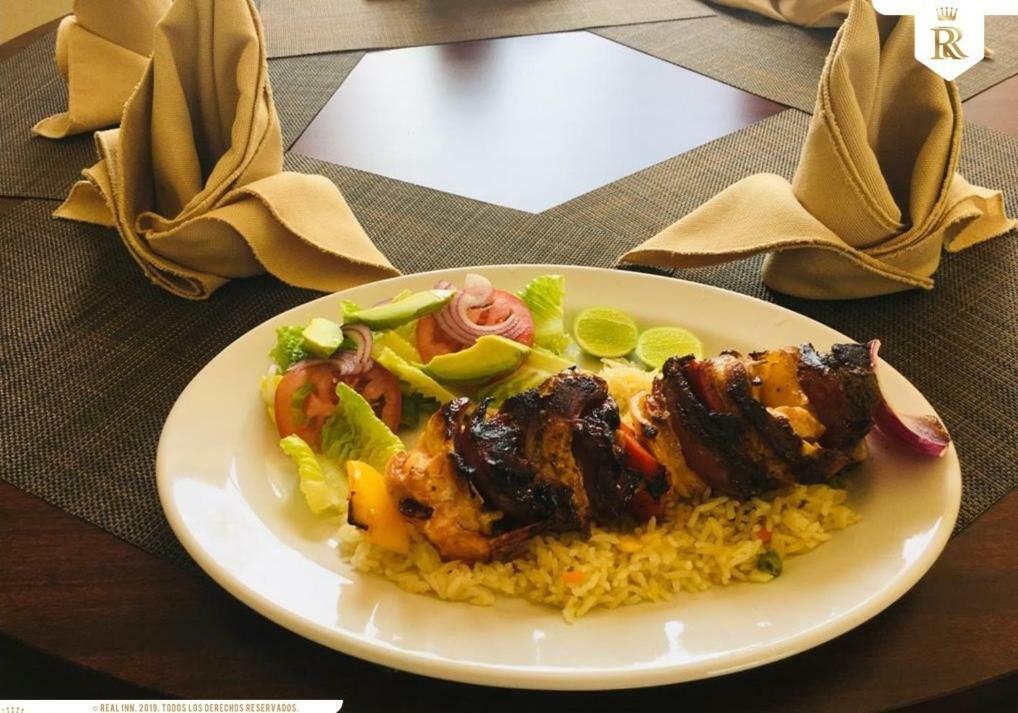 Hotel Real Inn Nuevo Morelos エクステリア 写真